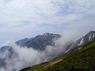 ごつごつした感じの五竜岳