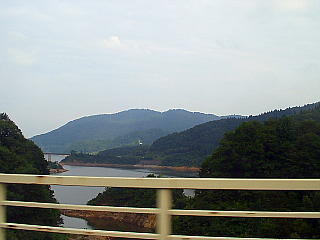 月山湖