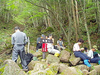 二股での休憩