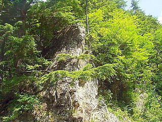 露岩