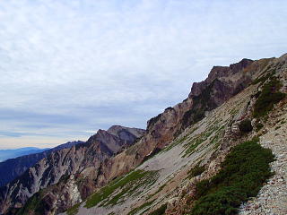険しい山