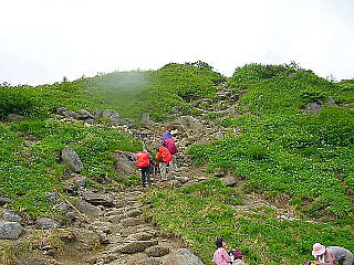 稜線を歩く